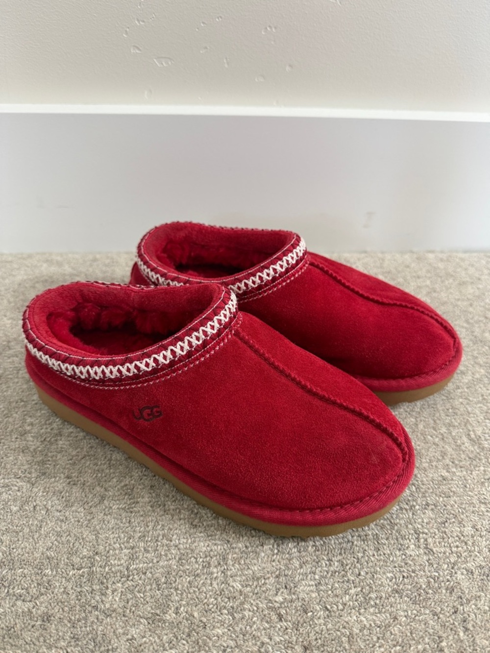 UGG Women’s Red Suede Mule Slippers with Contrast Stitching - Size 5